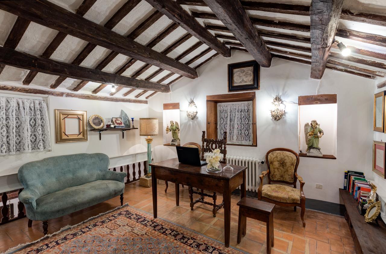 B&B La Residenza Del Poeta Montesicuro Esterno foto